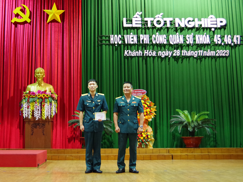 Trường Sĩ quan Không quân tổ chức Lễ tốt nghiệp học viên phi công quân sự khóa 45, 46, 47