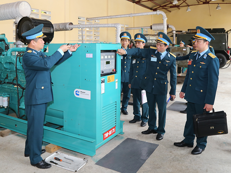 Lữ đoàn Thông tin 26 tổ chức Hội thi làm công tác chuẩn bị ra quân huấn luyện năm 2023