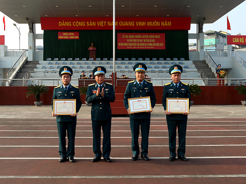 Khối cơ quan Quân chủng Phòng không-Không quân tổ chức Lễ ra quân huấn luyện năm 2023