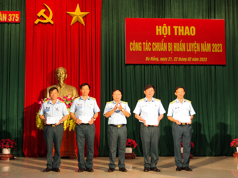 Sư đoàn 375 tổ chức Hội thao công tác chuấn bị huấn luyện năm 2023.