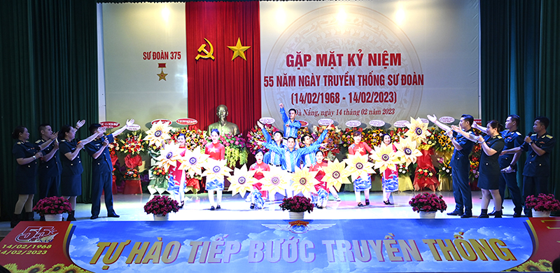 Sư đoàn 375 tổ chức gặp mặt kỷ niệm 55 năm Ngày truyền thống
