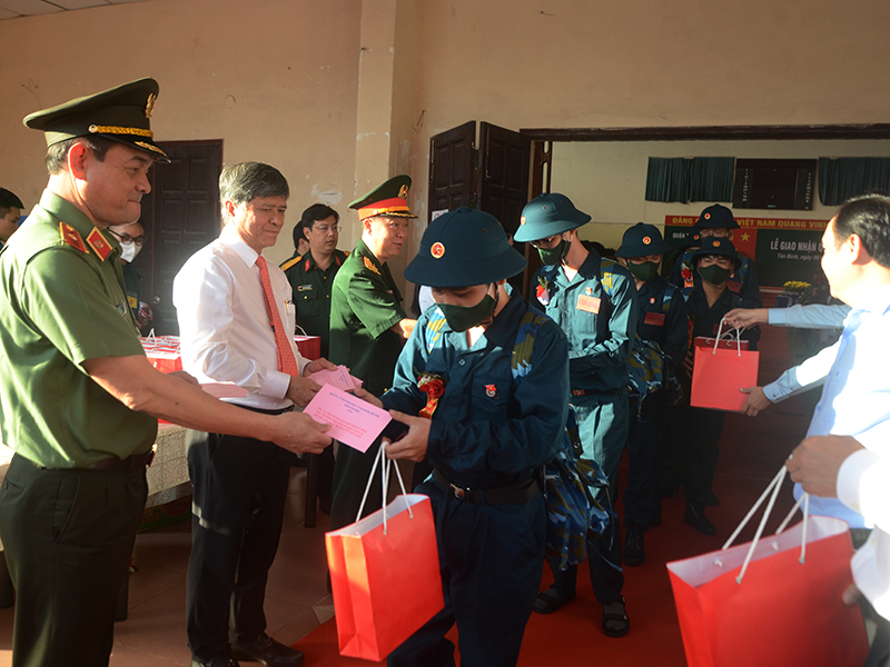 Các đơn vị trong Quân chủng Phòng không - Không hoàn thành tốt nhiệm vụ tiếp nhận chiến sĩ mới năm 2023