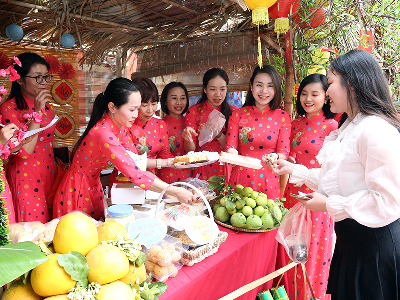 Viện Y học Phòng không - Không quân tổ chức Hội chợ Xuân Quý Mão - 2023