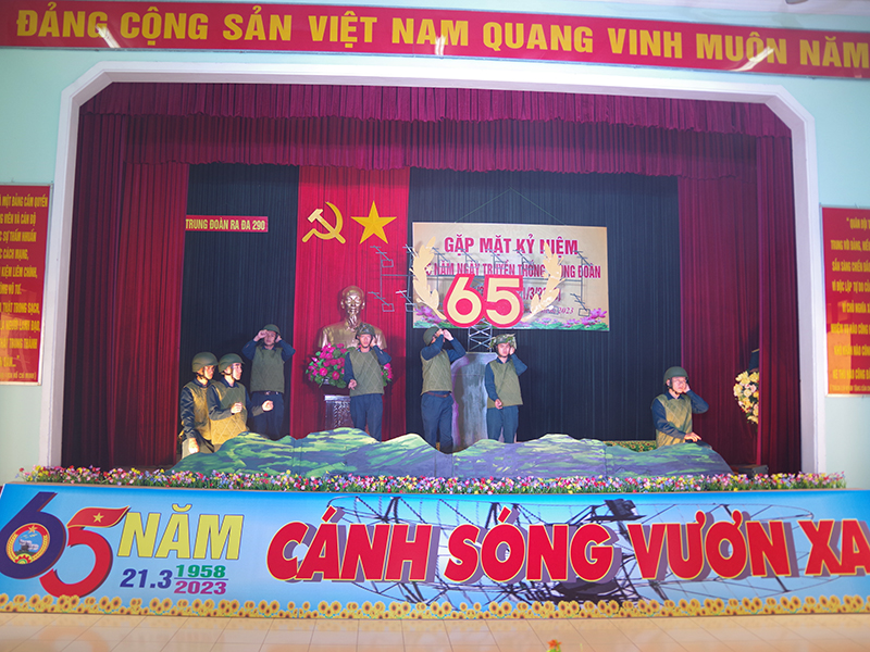 Các đơn vị trong Quân chủng Phòng không - Không quân gặp mặt nhân kỷ niệm 65 năm Ngày truyền thống