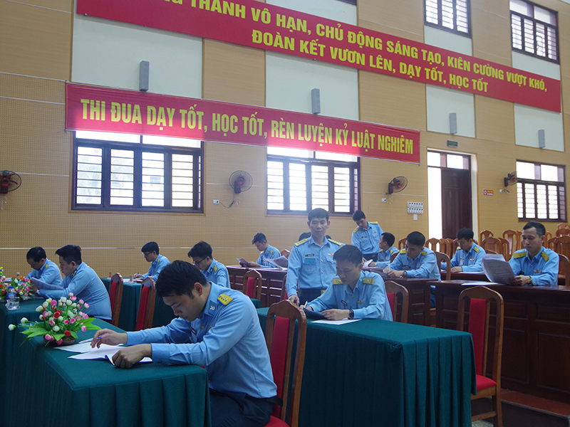 Trường Cao đẳng Kỹ thuật PK-KQ tổ chức Hội thi Cán bộ giảng dạy chính trị năm 2023