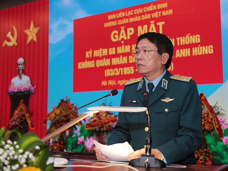 Gặp mặt kỷ niệm 68 năm Ngày truyền thống Không quân nhân dân Việt Nam