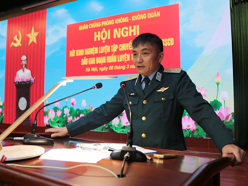 Quân chủng Phòng không - Không quân rút kinh nghiệm luyện tập chuyển trạng thái sẵn sàng chiến đấu đầu giai đoạn huấn luyện 1 năm 2023