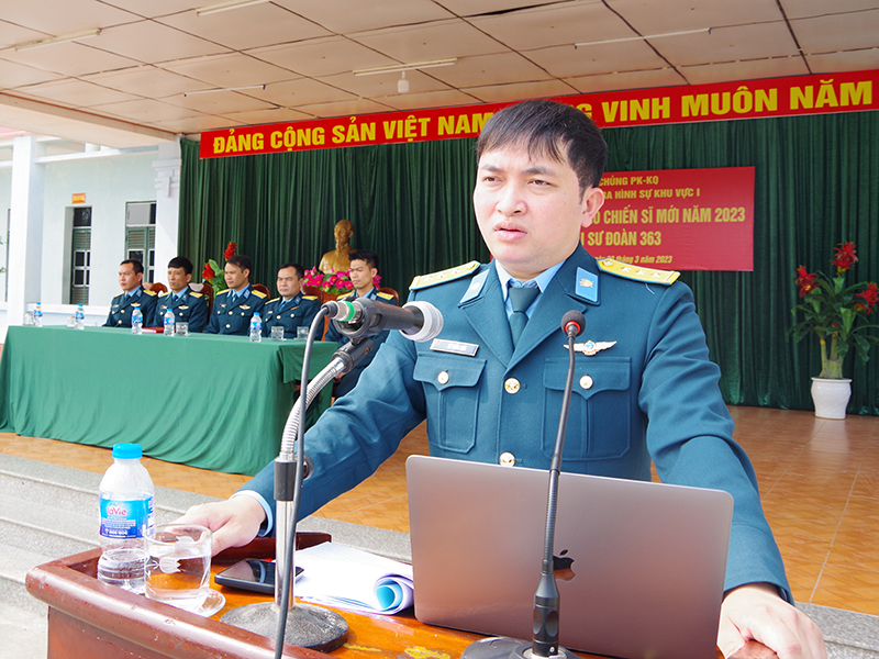Sư đoàn 363 tuyên truyền, phổ biến, giáo dục pháp luật cho chiến sĩ mới