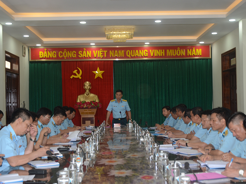 Quân chủng Phòng không - Không quân kiểm tra quy định chế độ sẵn sàng chiến đấu, kết quả tháng đầu huấn luyện và triển khai hoạt động công tác đảng, công tác chính trị năm 2023 các đơn vị