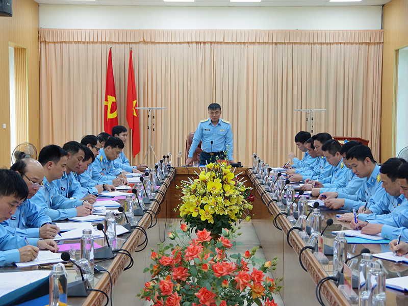 Quân chủng Phòng không - Không quân kiểm tra quy định chế độ sẵn sàng chiến đấu, kết quả tháng đầu huấn luyện và triển khai hoạt động công tác đảng, công tác chính trị năm 2023 các đơn vị