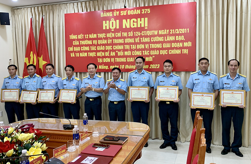 Đảng ủy Sư đoàn 375 tổng kết 12 năm thực hiện Chỉ thị 124 của Thường vụ Quân ủy Trung ương