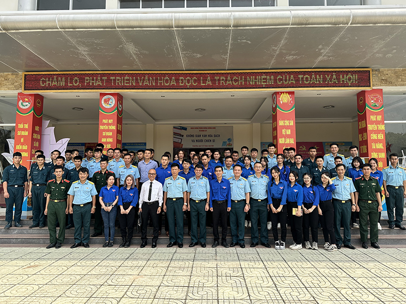 Sư đoàn 377 khai mạc Chương trình “Không gian văn hóa sách và người chiến sĩ”