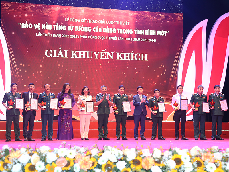 Tổng kết và trao giải Cuộc thi viết “Bảo vệ nền tảng tư tưởng của Đảng trong tình hình mới” lần thứ 2