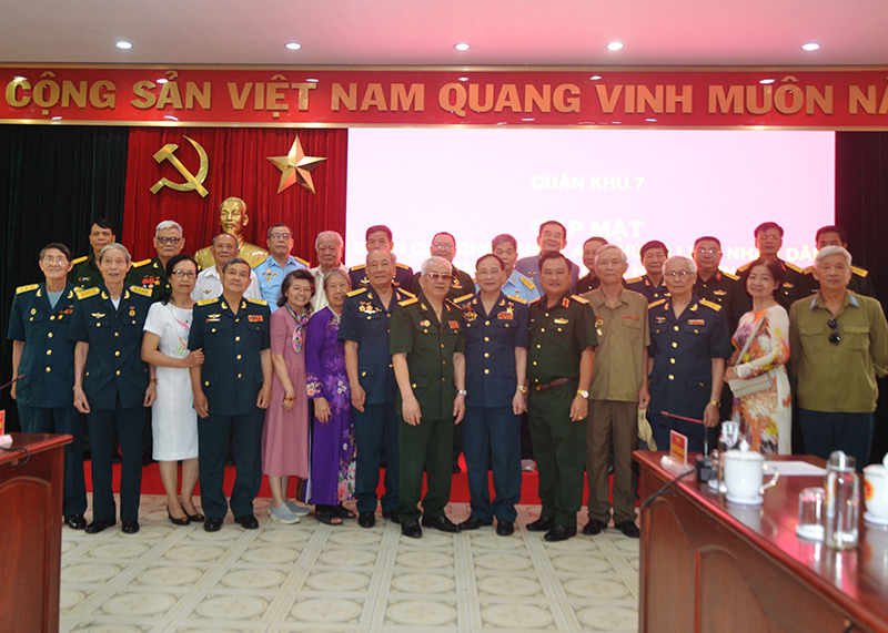 Đoàn Cựu chiến binh, Anh hùng LLVTND Phi đội Quyết thắng tổ chức cuộc hành trình “Thăm lại chiến trường xưa và tiếp lửa truyền thống”