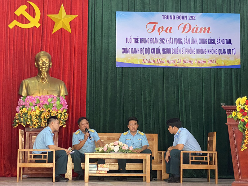 Trung đoàn 292 tổ chức Tọa đàm sĩ quan, quân nhân chuyên nghiệp trẻ năm 2023