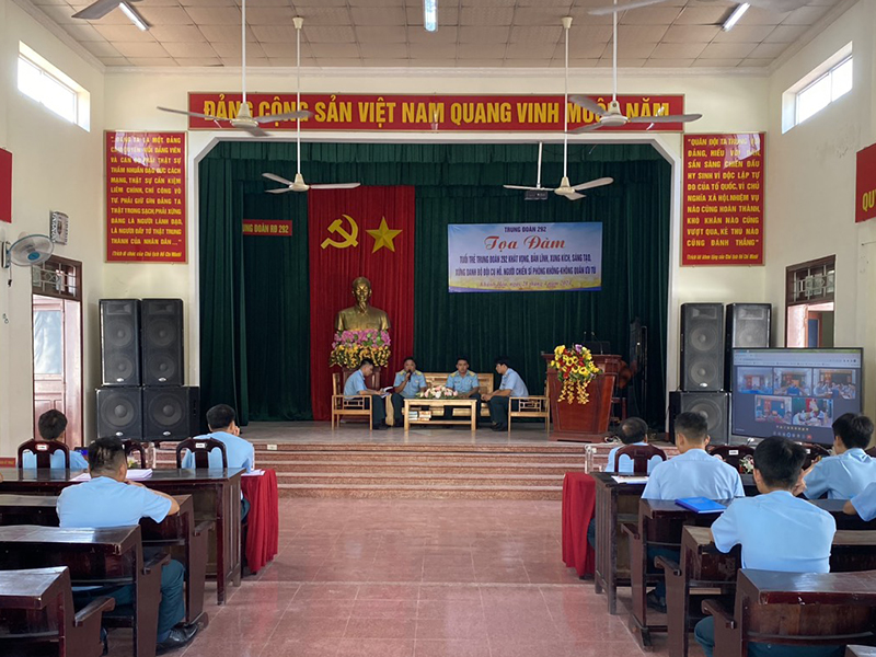 Trung đoàn 292 tổ chức Tọa đàm sĩ quan, quân nhân chuyên nghiệp trẻ năm 2023