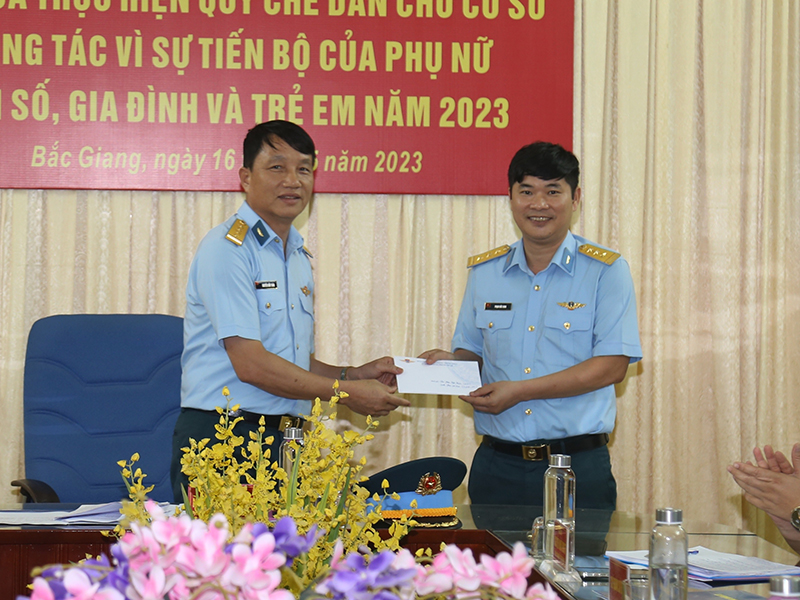 Quân chủng Phòng không - Không quân kiểm tra thực hiện Quy chế Dân chủ cơ sở; Vì sự tiến bộ của Phụ nữ; Dân số, Gia đình và Trẻ em các đơn vị phía Bắc