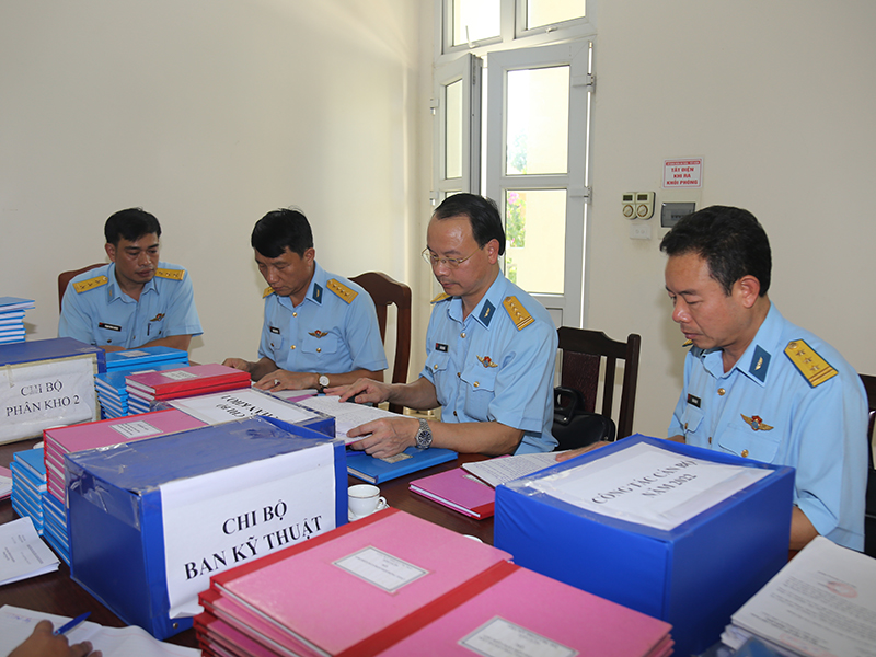 Quân chủng Phòng không - Không quân kiểm tra thực hiện Quy chế Dân chủ cơ sở; Vì sự tiến bộ của Phụ nữ; Dân số, Gia đình và Trẻ em các đơn vị phía Bắc