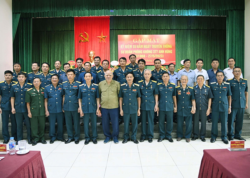 Sư đoàn 377 gặp mặt kỷ niệm 55 năm Ngày truyền thống