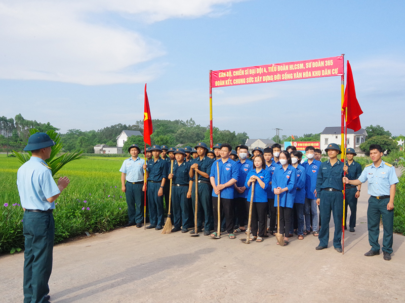 Sư đoàn 365 làm công tác dân vận trên địa bàn tỉnh Bắc Giang