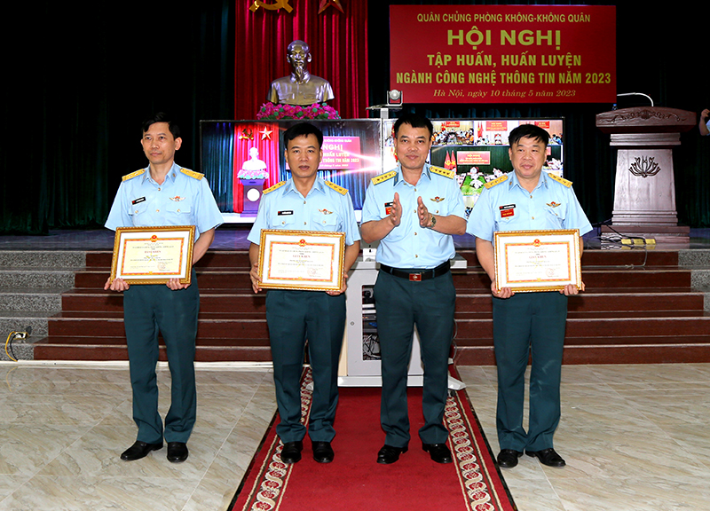 Bộ Tham mưu Quân chủng Phòng không-Không quân tập huấn, huấn luyện ngành Công nghệ thông tin năm 2023