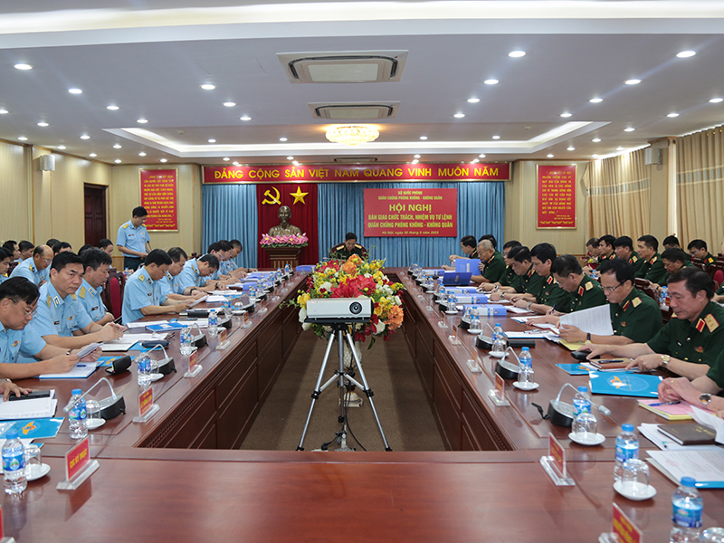 Hội nghị bàn giao chức trách, nhiệm vụ Tư lệnh Quân chủng Phòng không - Không quân