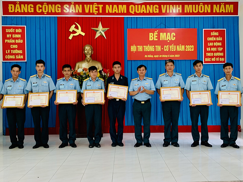Sư đoàn 375 tổ chức Hội thi Thông tin - Cơ yếu năm 2023