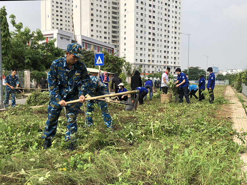 Tuổi trẻ Sư đoàn 370 tham gia thực hiện “Chủ Nhật xanh”