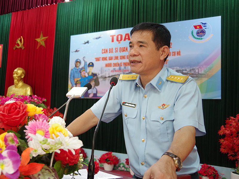 Sư đoàn 372 tổ chức tọa đàm cán bộ, sĩ quan, quân nhân chuyên nghiệp trẻ