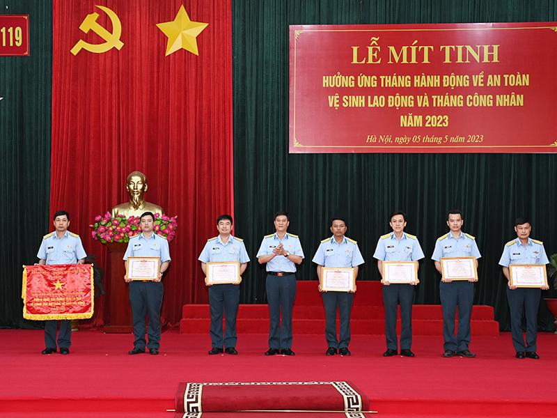 Nhà máy Z119 mít tinh hưởng ứng Tháng hành động về An toàn, vệ sinh lao động và Tháng Công nhân năm 2023