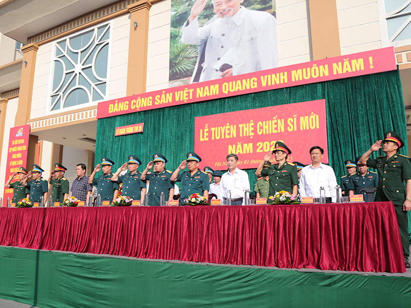 Các đơn vị trong Quân chủng Phòng không - Không quân tuyên thệ chiến sĩ mới năm 2023