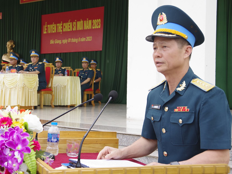 Các đơn vị trong Quân chủng Phòng không - Không quân tuyên thệ chiến sĩ mới năm 2023