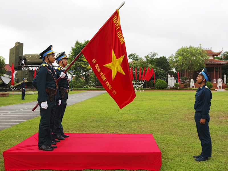 Các đơn vị trong Quân chủng Phòng không - Không quân tuyên thệ chiến sĩ mới năm 2023