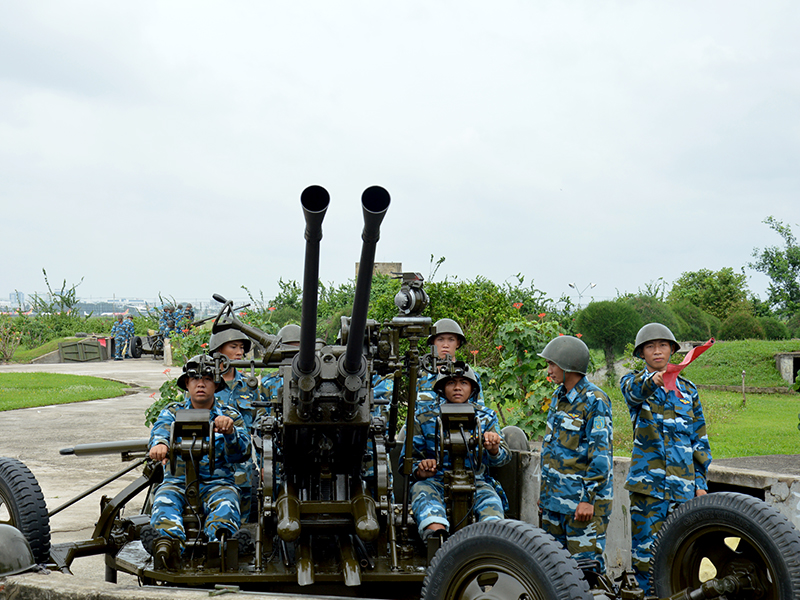 65 năm giữ trời Tổ quốc