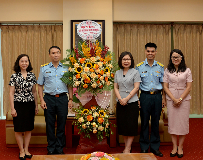 Quân chủng Phòng không - Không quân chúc mừng các cơ quan thông tấn, báo chí nhân kỷ niệm 98 năm Ngày Báo chí Cách mạng Việt Nam 21-6