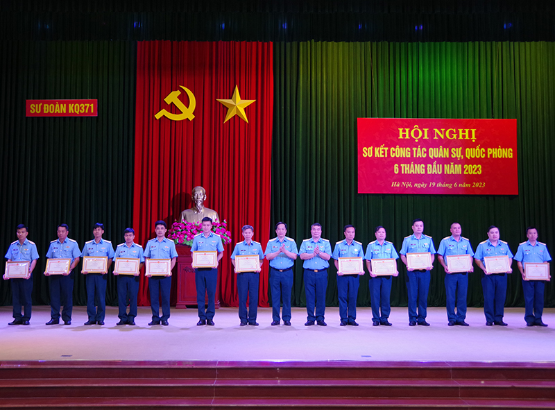 Sư đoàn 371 sơ kết công tác quân sự, quốc phòng 6 tháng đầu năm 2023