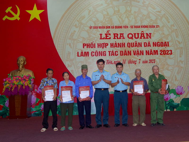 Sư đoàn 371 hành quân dã ngoại làm công tác dân vận năm 2023
