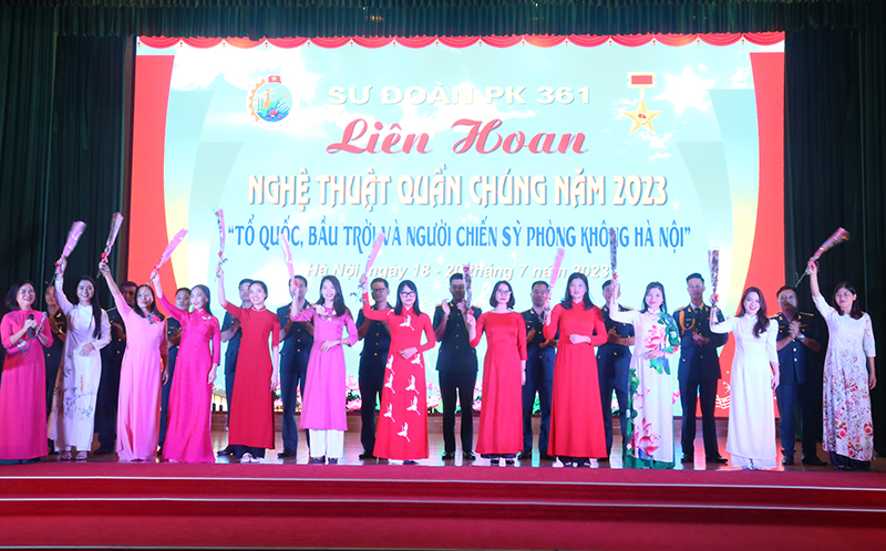Sư đoàn 361 khai mạc Liên hoan Nghệ thuật quần chúng năm 2023