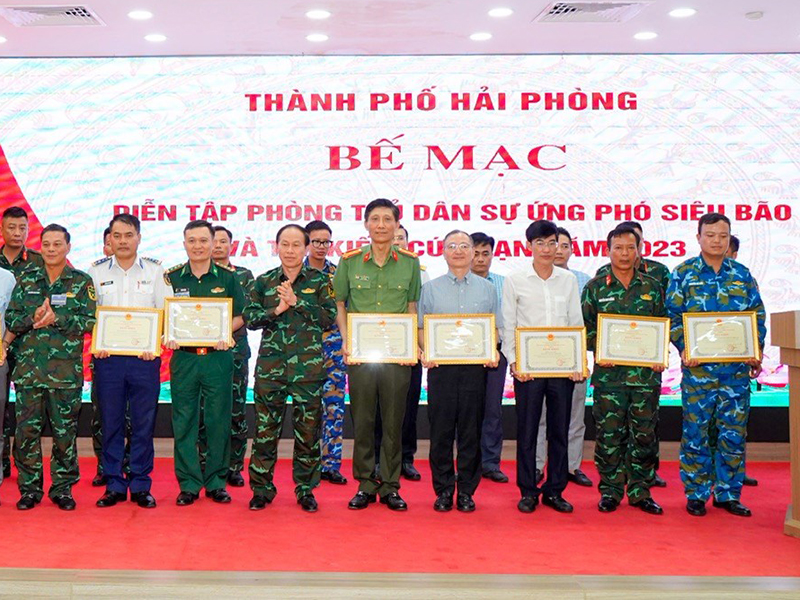 Trung đoàn 916 hoàn thành tốt nhiệm vụ tham gia Diễn tập phòng thủ dân sự, ứng phó với siêu bão và tìm kiếm cứu nạn TP Hải Phòng năm 2023