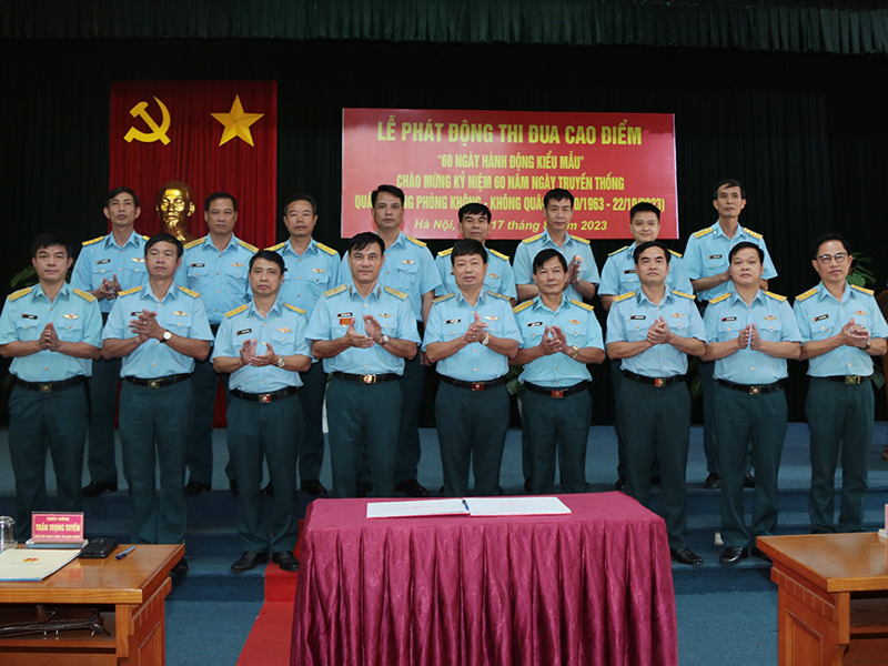 Cục Chính trị phát động thi đua cao điểm kỷ niệm 60 năm Ngày truyền thống Quân chủng Phòng không - Không quân