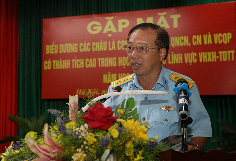 Cục Kỹ thuật Quân chủng PK-KQ tổ chức gặp mặt, biểu dương các cháu học sinh giỏi năm học 2022-2023