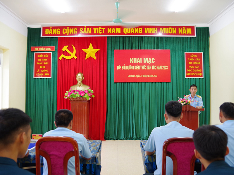 Sư đoàn 365 khai mạc lớp bồi dưỡng kiến thức dân tộc năm 2023
