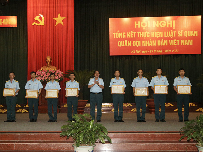 Học viện Phòng không - Không quân tổng kết thực hiện Luật Sĩ quan QĐND Việt Nam