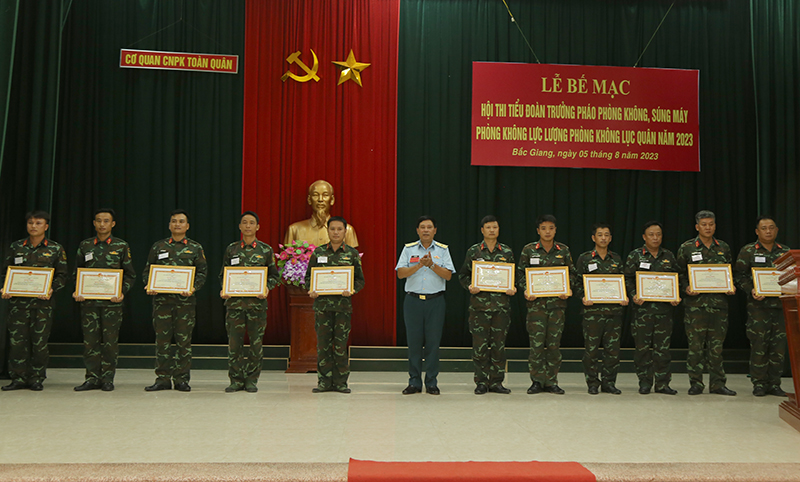 Bế mạc Hội thi Tiểu đoàn trưởng Pháo Phòng không, Súng máy Phòng không lực lượng Phòng không lục quân năm 2023