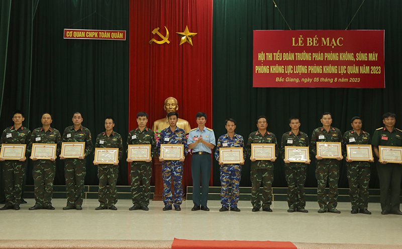 Bế mạc Hội thi Tiểu đoàn trưởng Pháo Phòng không, Súng máy Phòng không lực lượng Phòng không lục quân năm 2023