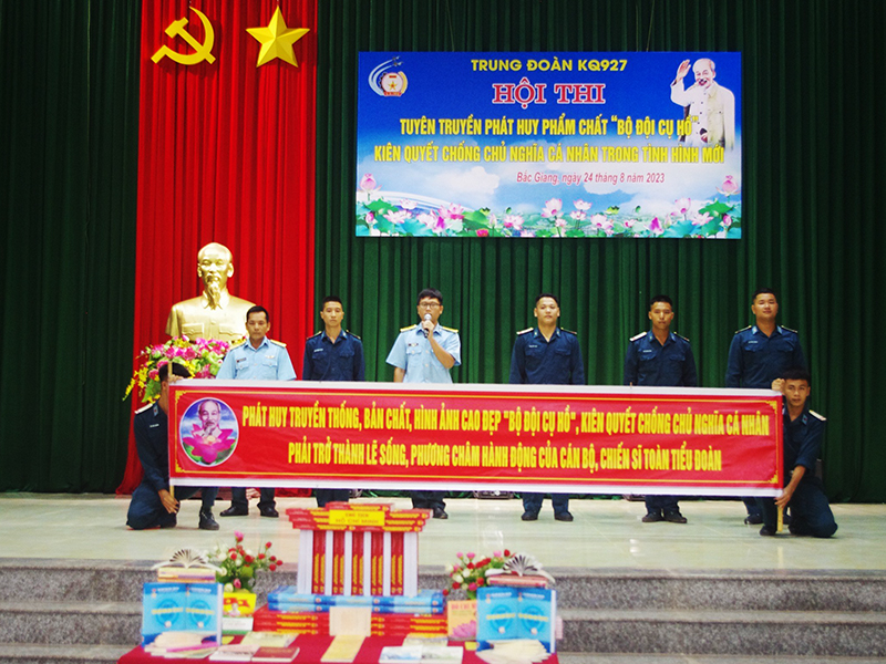 Trung đoàn 927 tổ chức Hội thi tuyên truyền về phát huy phẩm chất “Bộ đội Cụ Hồ”, kiên quyết chống chủ nghĩa cá nhân trong tình hình mới