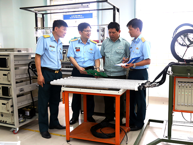 Vươn lên làm chủ công nghệ, khẳng định thương hiệu