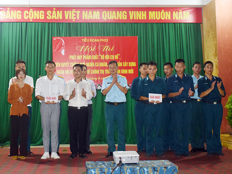 Tiểu đoàn Phòng hóa 23 tổ chức Hội thi Tuyên truyền về phát huy phẩm chất “Bộ đội Cụ Hồ” kiên quyết chống chủ nghĩa cá nhân trong tình hình mới