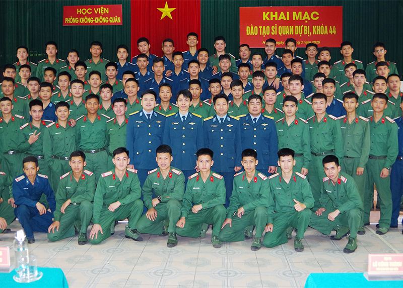 Học viện Ph&ograve;ng kh&ocirc;ng - Kh&ocirc;ng qu&acirc;n khai mạc Lớp đ&agrave;o tạo sĩ quan dự bị Kh&oacute;a 44