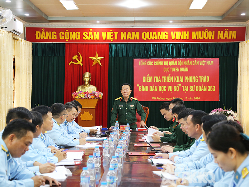 Cục Tuy&ecirc;n huấn kiểm tra triển khai Phong tr&agrave;o &ldquo;B&igrave;nh d&acirc;n học vụ số&rdquo; tại Sư đo&agrave;n 363